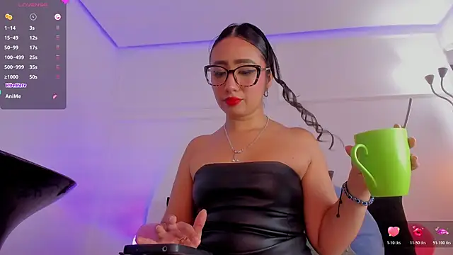 eva rain  online show from May 1, 2026, 4:33 pm