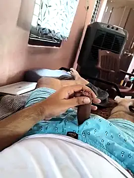 Snapshot of Yourslovingdick chatting on November 5, 2025, 7:41 am Yourslovingdick online show from November 5, 2025, 7:41 am