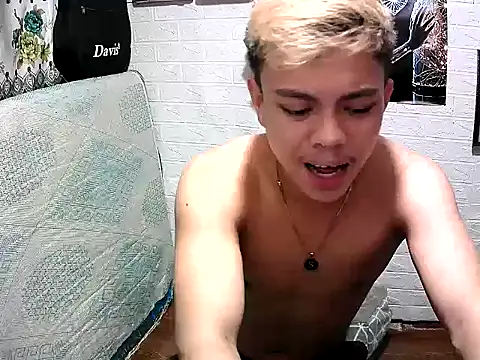 Snapshot of Pinoy_slutcummer69 chatting on November 20, 2025, 8:58 am Pinoy slutcummer69 online show from November 20, 2025, 8:58 am