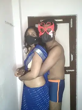 Snapshot of 00USER chatting on December 20, 2025, 2:24 pm 00USER online show from December 20, 2025, 2:24 pm