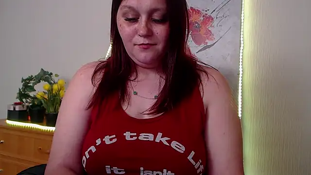 Snapshot of Alisawoods_ chatting on May 13, 2026, 12:57 pm Alisawoods online show from May 13, 2026, 12:57 pm