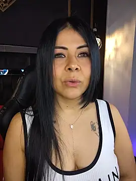 Aniajoness  online show from June 25, 2026, 5:12 am