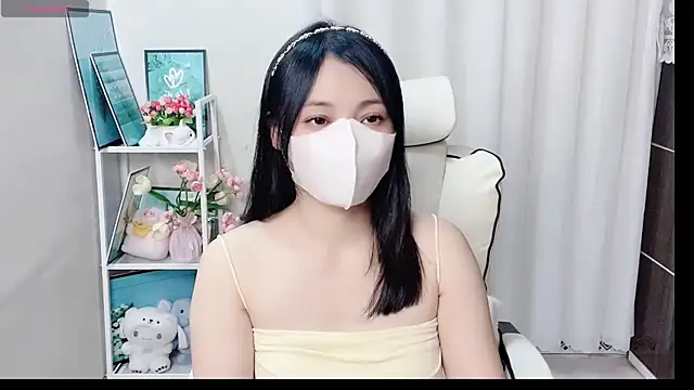 Snapshot of phuongnhi_ chatting on May 17, 2026, 2:42 am phuongnhi online show from May 17, 2026, 2:42 am