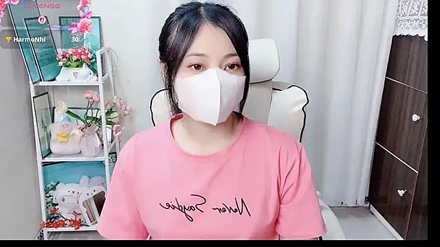 Snapshot of phuongnhi_ chatting on June 14, 2026, 11:45 am phuongnhi online show from June 14, 2026, 11:45 am