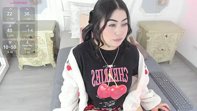 Snapshot of MeganStar__ chatting on November 20, 2025, 11:54 am MeganStar online show from November 20, 2025, 11:54 am