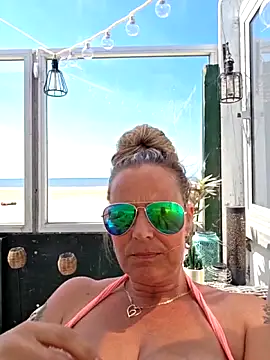 Mrs-Aurora online show from May 28, 2026, 12:24 pm