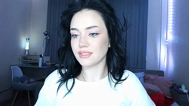 cutefrendlyuser online show from April 27, 2026, 9:46 pm
