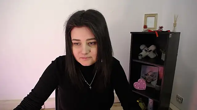 Katrin kiss  online show from February 3, 2026, 1:05 pm