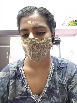 Snapshot of Tamil-Meenu12 chatting on June 13, 2026, 6:33 am Tamil-Meenu12 online show from June 13, 2026, 6:33 am