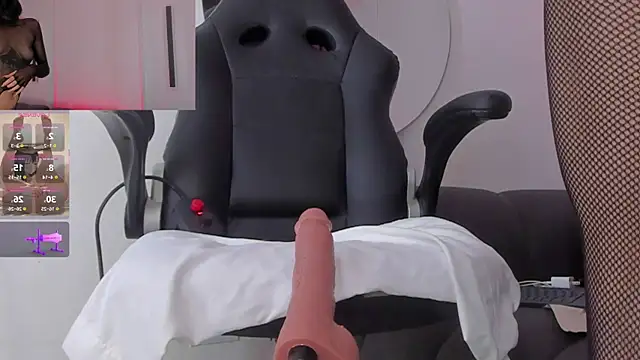 Snapshot of axaras chatting on October 20, 2025, 12:27 pm axaras online show from October 20, 2025, 12:27 pm