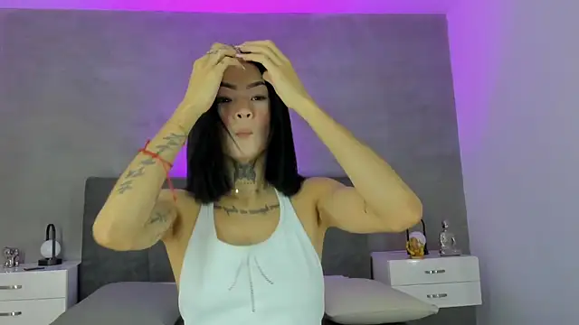 Snapshot of axaras chatting on November 15, 2025, 11:40 am axaras online show from November 15, 2025, 11:40 am