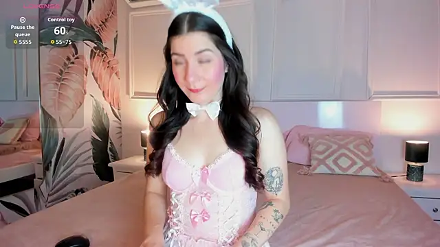 Snapshot of Bambi_cutee chatting on November 9, 2025, 11:41 am Bambi cutee online show from November 9, 2025, 11:41 am