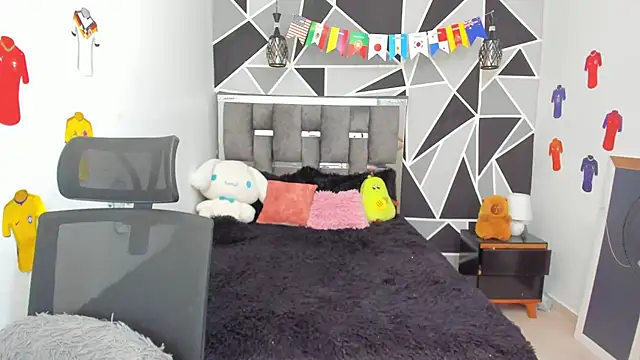 valeria-duarte online show from July 8, 2026, 11:58 am
