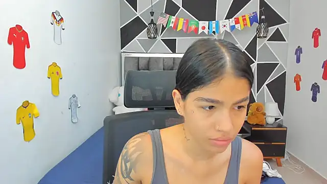 valeria-duarte online show from July 10, 2026, 12:08 pm