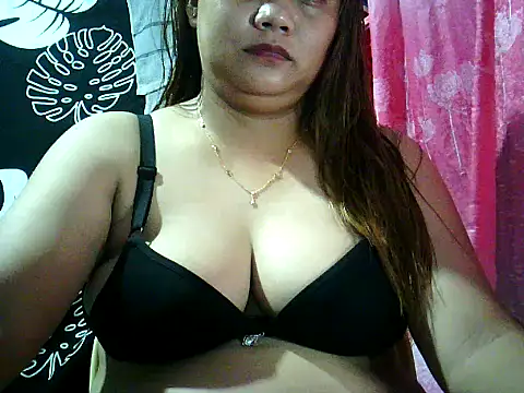 yuana25 online show from May 21, 2026, 8:43 am