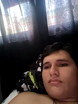 HOMBRESUPERHOT online show from March 17, 2026, 9:18 pm