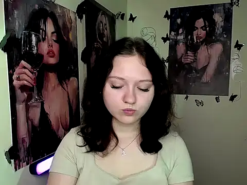 LadyAlice  online show from September 24, 2025, 6:06 am