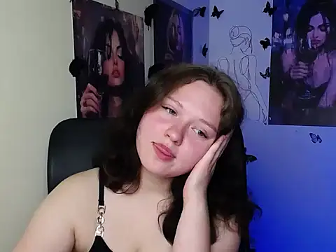 Snapshot of LadyAlice_ chatting on June 22, 2026, 5:48 am LadyAlice online show from June 22, 2026, 5:48 am