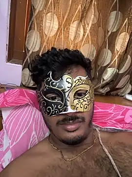 Snapshot of VVcouple chatting on October 17, 2025, 3:53 am VVcouple online show from October 17, 2025, 3:53 am