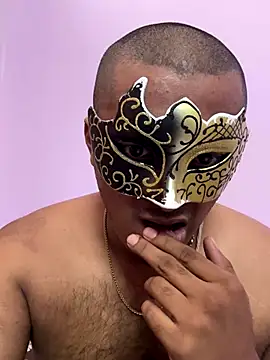 Snapshot of VVcouple chatting on November 24, 2025, 7:08 am VVcouple online show from November 24, 2025, 7:08 am