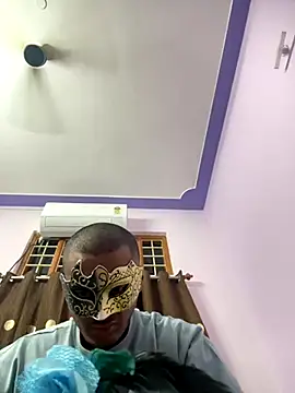 Snapshot of VVcouple chatting on November 26, 2025, 5:58 pm VVcouple online show from November 26, 2025, 5:58 pm