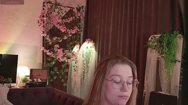 Morvelyn online show from May 20, 2026, 6:25 pm