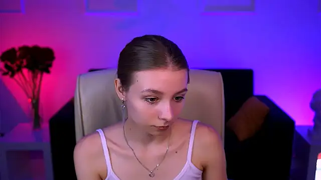 JulieDaniel online show from September 9, 2025, 8:14 am