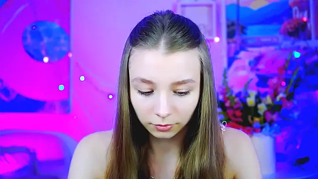 JulieDaniel online show from October 2, 2025, 4:19 am