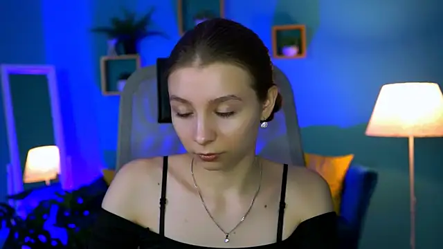 JulieDaniel online show from October 24, 2025, 4:20 am