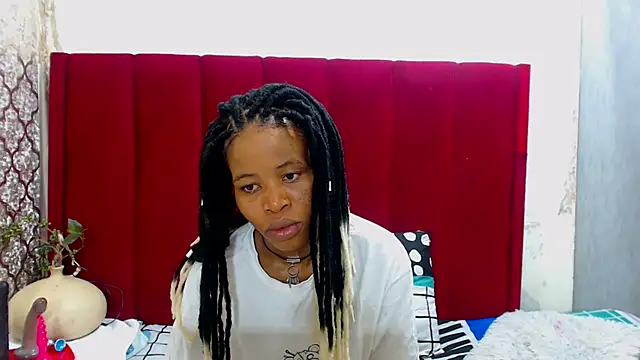 Snapshot of SexyChantyBabe25 chatting on October 20, 2025, 8:31 pm SexyChantyBabe25 online show from October 20, 2025, 8:31 pm