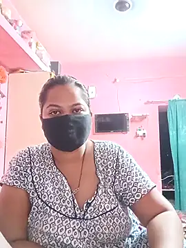 Snapshot of biggbobbsgirl chatting on September 28, 2025, 1:11 am biggbobbsgirl online show from September 28, 2025, 1:11 am