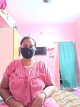 Snapshot of biggbobbsgirl chatting on October 22, 2025, 6:07 pm biggbobbsgirl online show from October 22, 2025, 6:07 pm