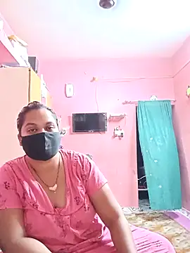 Snapshot of biggbobbsgirl chatting on October 26, 2025, 6:03 pm biggbobbsgirl online show from October 26, 2025, 6:03 pm