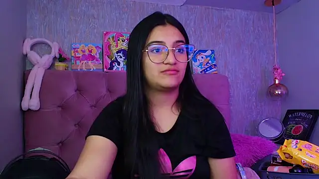 laurenelove online show from February 27, 2026, 3:50 am