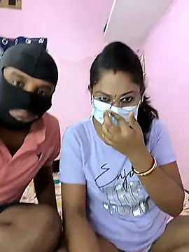 Snapshot of Lovlycouple1 chatting on September 8, 2025, 5:56 pm Lovlycouple1 online show from September 8, 2025, 5:56 pm