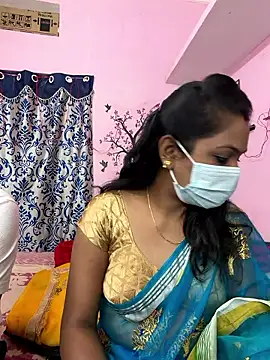 Snapshot of Lovlycouple1 chatting on January 12, 2026, 8:19 am Lovlycouple1 online show from January 12, 2026, 8:19 am