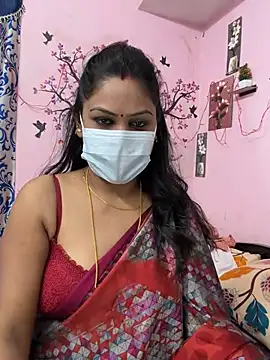 Snapshot of Lovlycouple1 chatting on February 3, 2026, 6:46 pm Lovlycouple1 online show from February 3, 2026, 6:46 pm