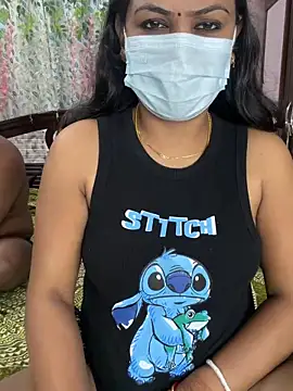 Snapshot of Lovlycouple1 chatting on February 24, 2026, 3:15 am Lovlycouple1 online show from February 24, 2026, 3:15 am