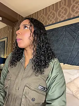 Snapshot of LisaMendez chatting on May 30, 2026, 4:31 am LisaMendez online show from May 30, 2026, 4:31 am