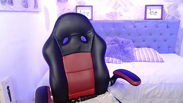 Snapshot of Lily_tk chatting on November 20, 2025, 3:18 am Lily tk online show from November 20, 2025, 3:18 am