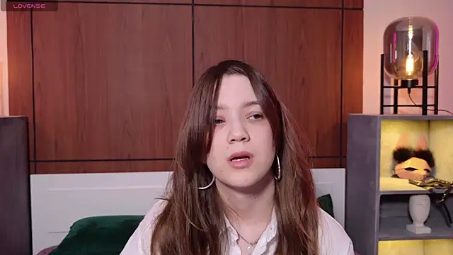 Snapshot of Alison_kisss chatting on May 30, 2026, 6:27 pm Alison kisss online show from May 30, 2026, 6:27 pm