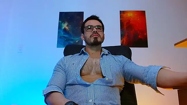 Axel Lover online show from November 18, 2025, 11:15 pm