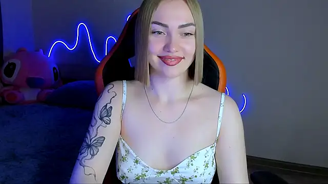 LaraKrein lk online show from October 22, 2025, 7:35 pm