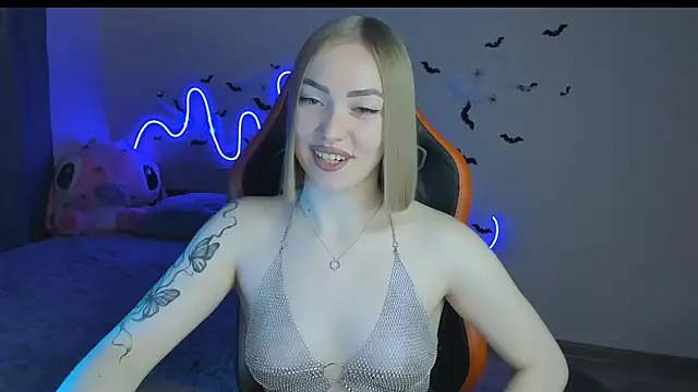 LaraKrein lk online show from October 29, 2025, 2:52 pm