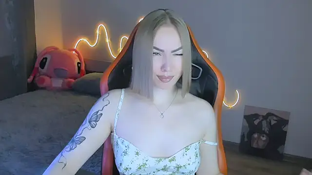 LaraKrein lk online show from January 15, 2026, 11:37 am