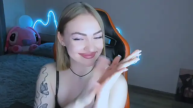 LaraKrein lk online show from February 21, 2026, 12:28 pm