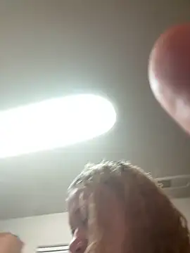 Snapshot of thatgurlred chatting on March 20, 2026, 10:31 am thatgurlred online show from March 20, 2026, 10:31 am