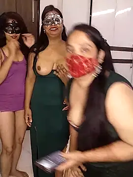 Snapshot of Sexy_anaamika chatting on May 11, 2026, 7:14 am Sexy anaamika online show from May 11, 2026, 7:14 am
