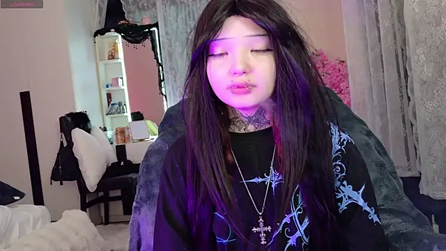 Lein Bone online show from April 25, 2026, 1:30 am