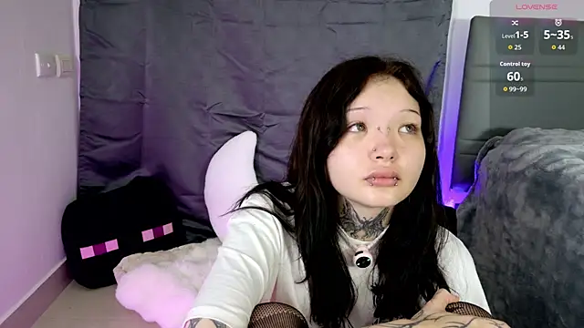 Lein Bone online show from August 2, 2026, 10:52 pm